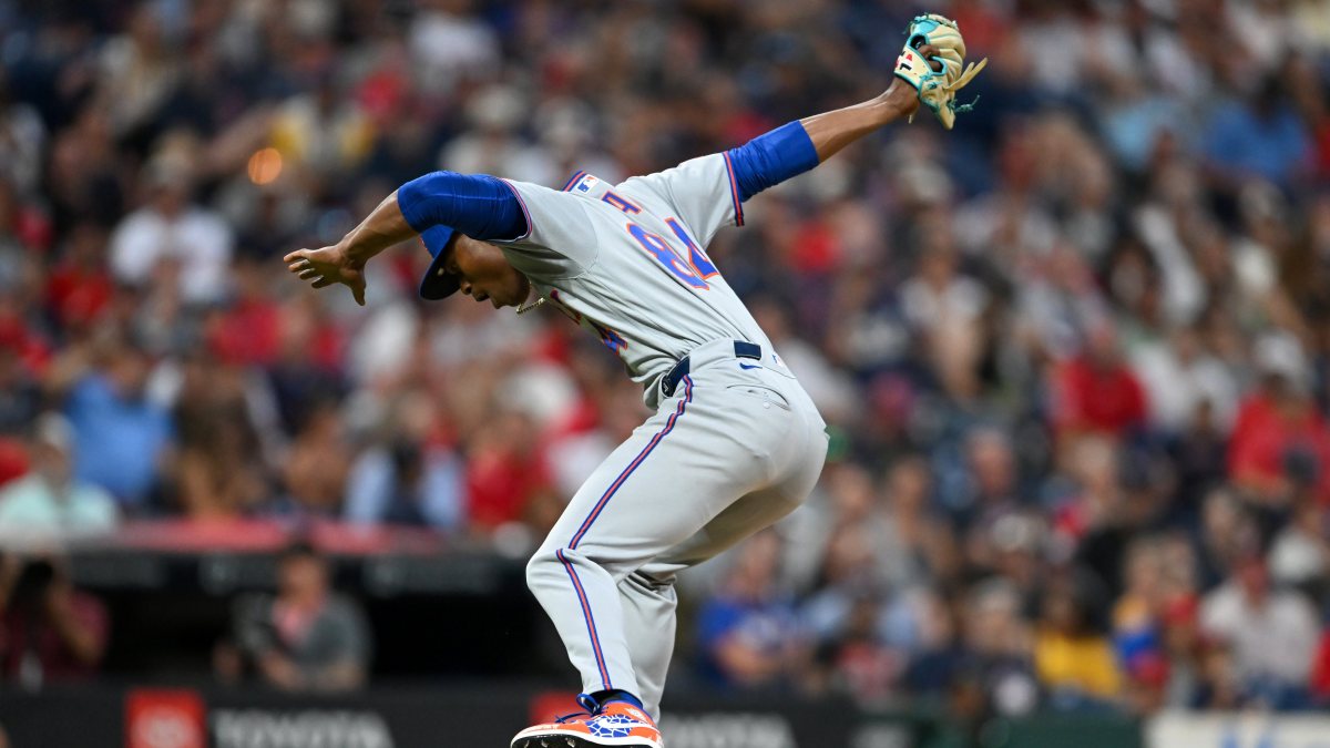 Demonstrative Pitcher Shrugs off Heavy Boos: 'I Don't Care'