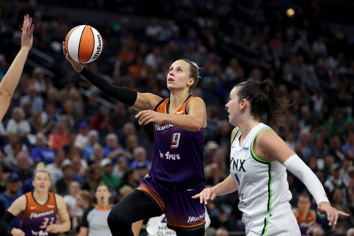 Wings Sign New Guard After Azzi Fudd's Season-Ending Injury