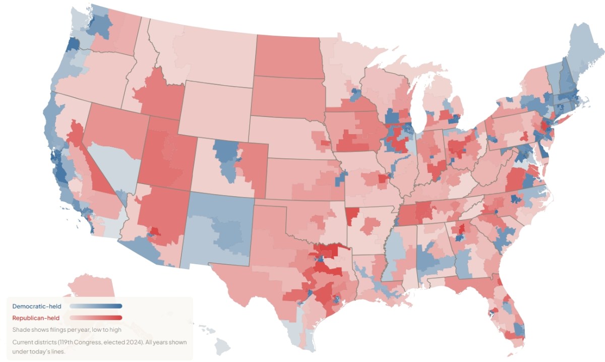 Map Shows H-1B Visa Filings in Democratic and Republican Districts
