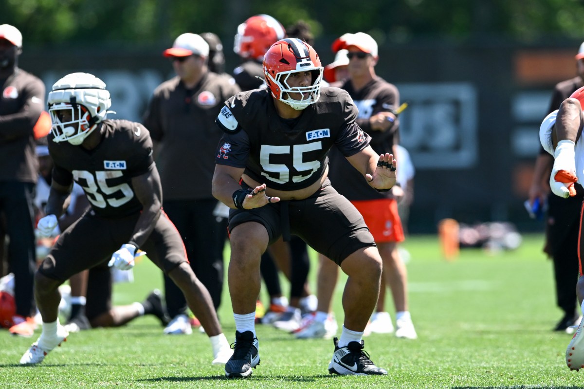 Browns Lineman Gushes About Meeting His Hero