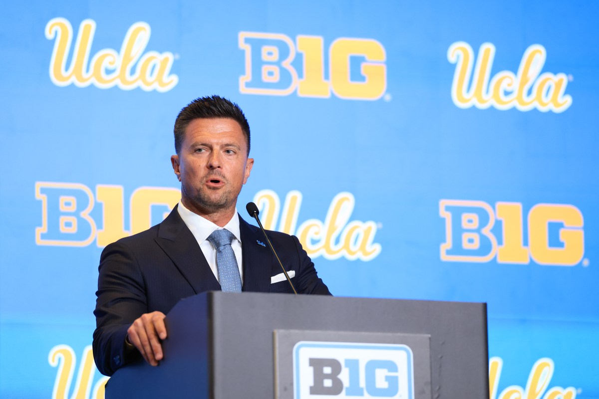 UCLA's Bob Chesney Takes Bruins to Irvine to Build Team Chemistry