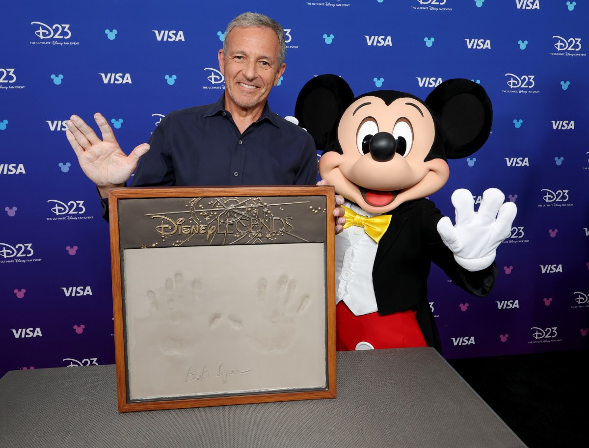 New Lakers Owner Inducted As Disney Legend New Lakers Owner Inducted As Disney Legend