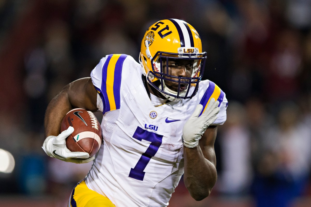 LSU Alum Urges Jayden Daniels to ‘Let It Go’ Amid Jersey Controversy