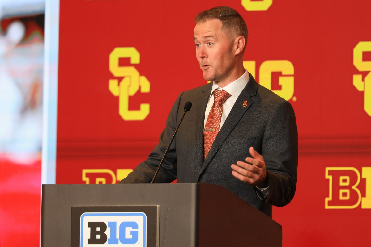 USC Officially Opens New Football Performance Center