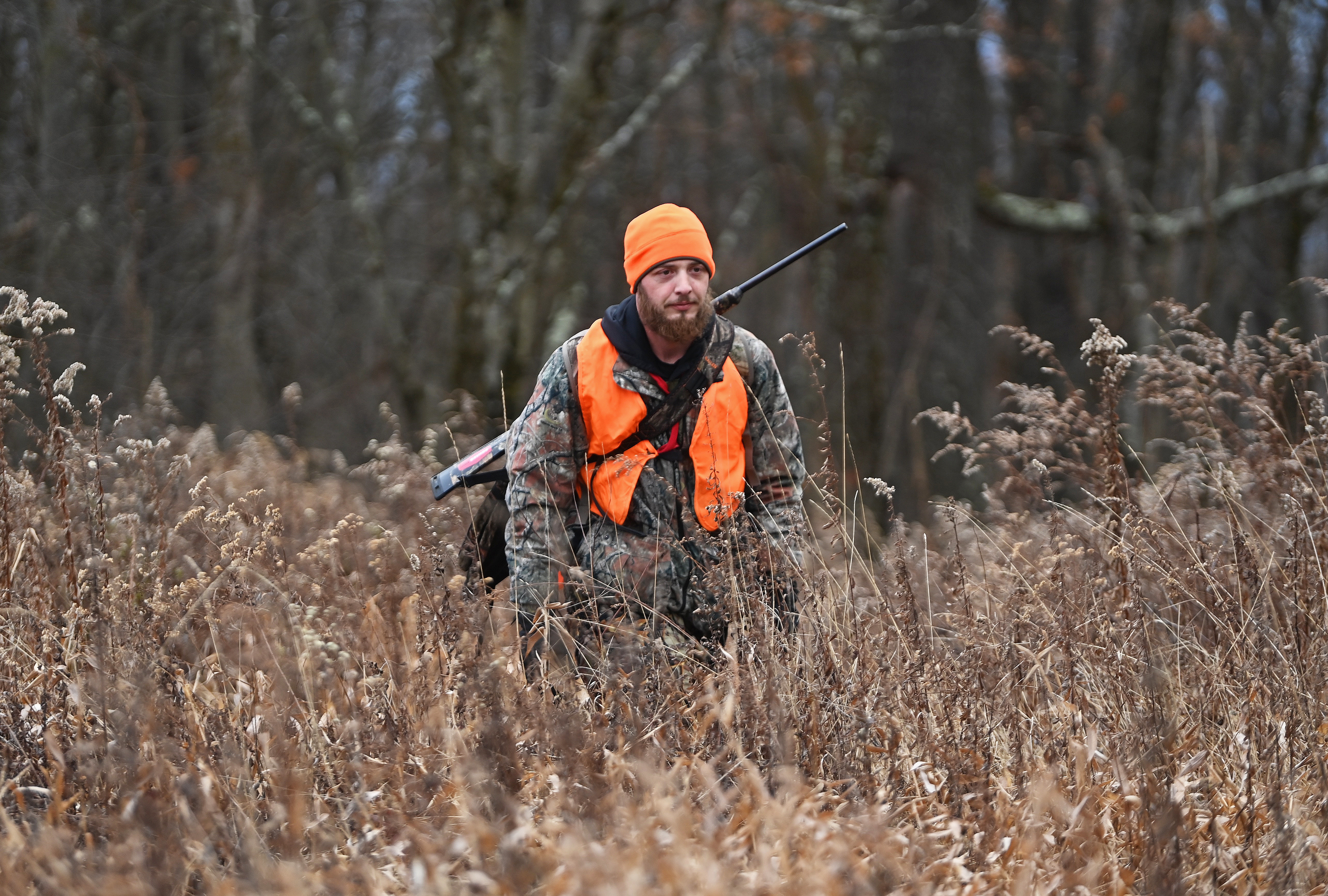 Trump signs executive orders loosening hunting restrictions on federal land at White House Rose Garden dinner; order directs hunting in California and Idaho national monuments