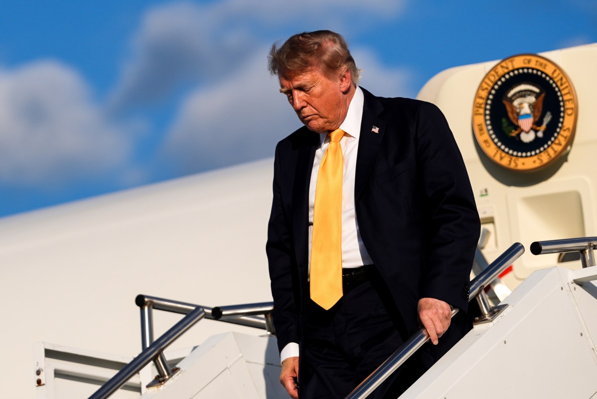 Trump Escalates Canada Trade Fight With New Warning