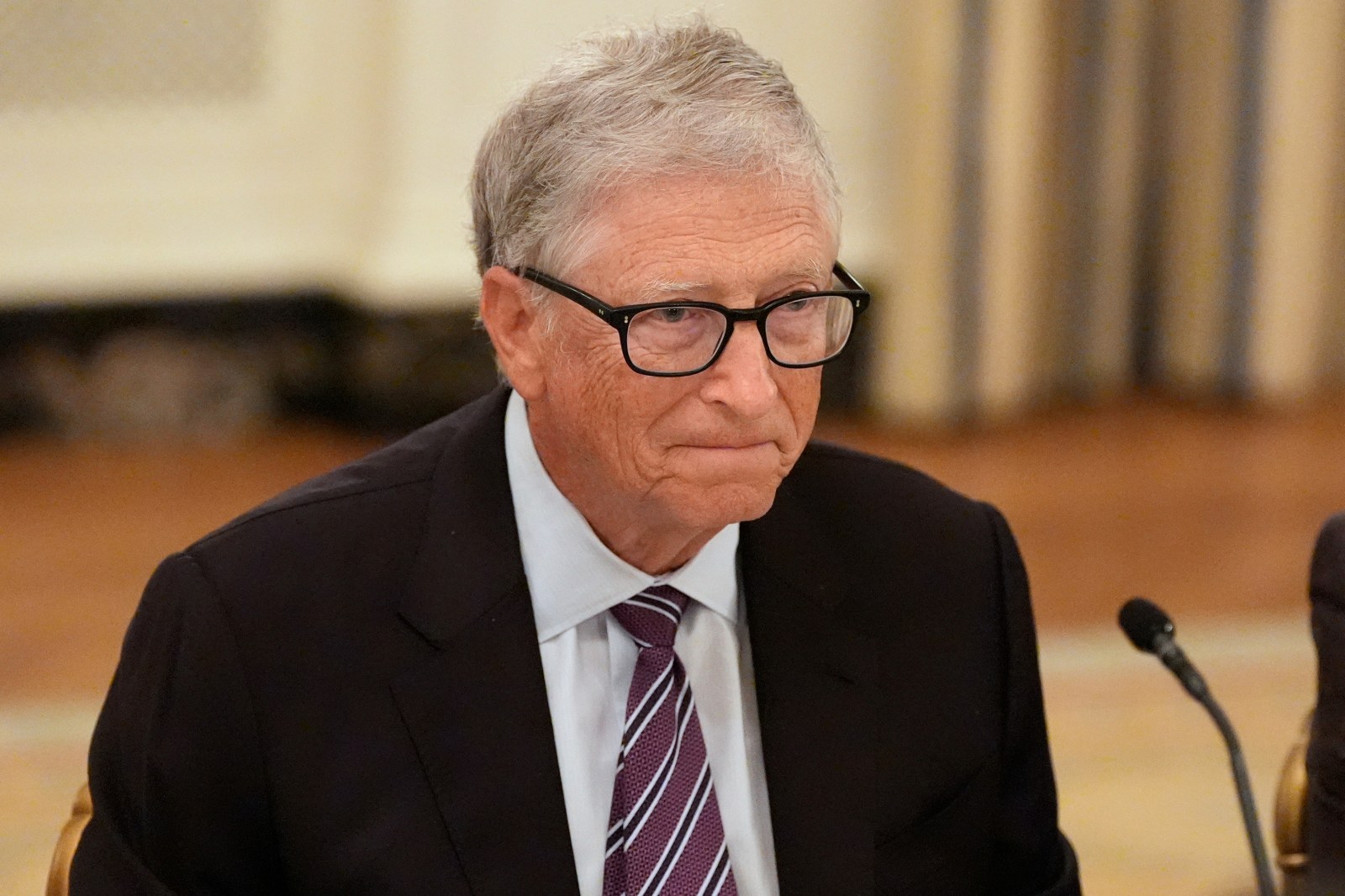 newsweek.com - Hollie Silverman - Bill Gates Says AI 'Kill Switch' Debate Shows How 'Nontechnical' Many People Are