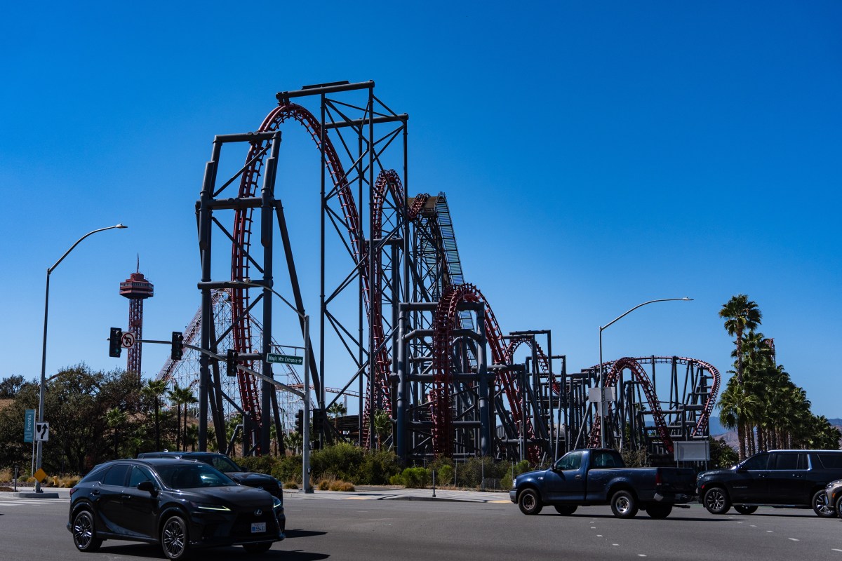 Six Flags Shutters X2: Roller Coaster Closed Over Safety Concerns