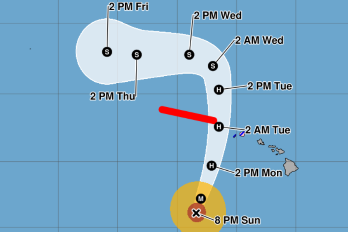 Hurricane Lowell Tracker Maps as Storm Set to Pass Hawaii on Labor Day