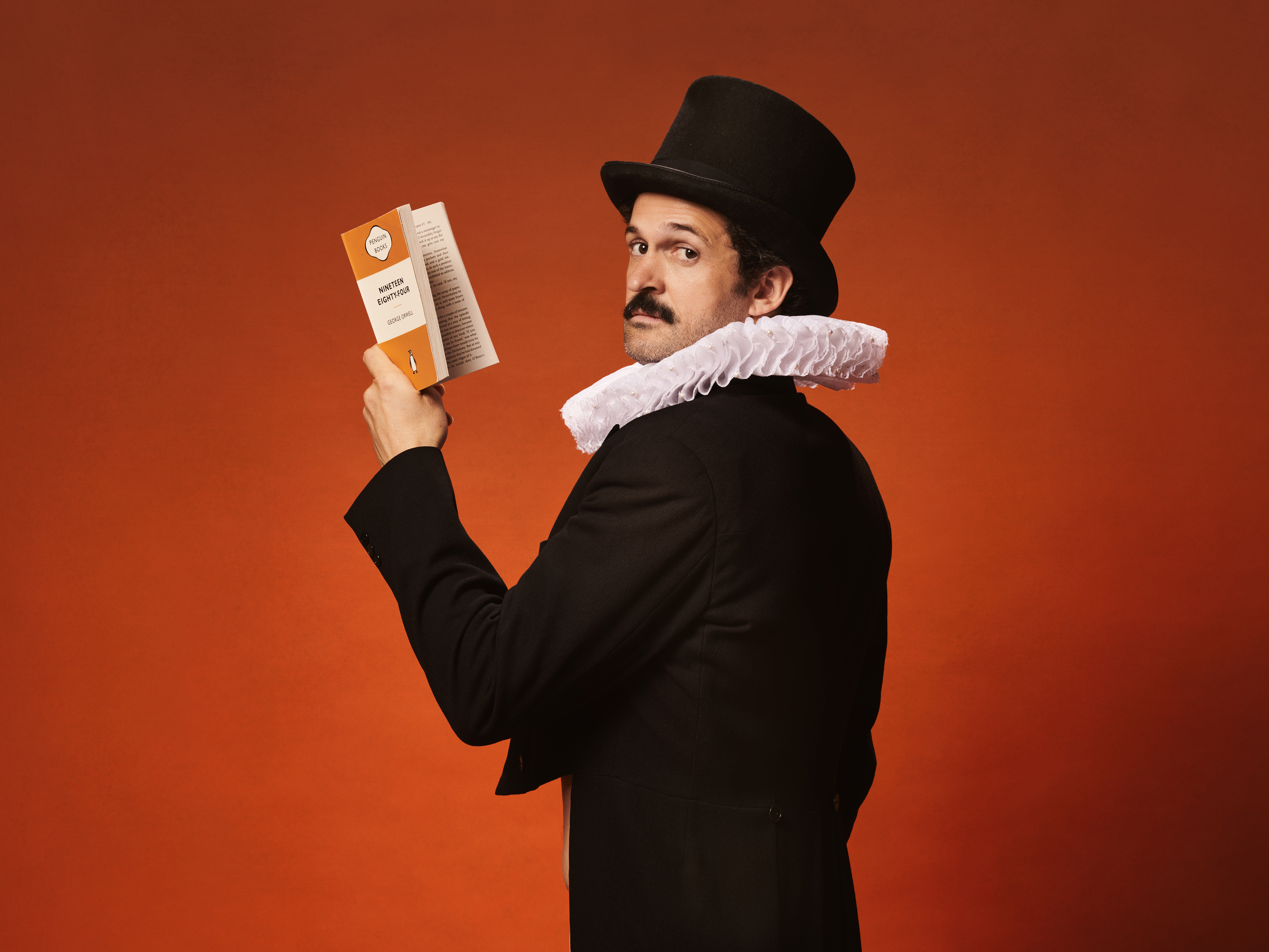 Meet Garry Starr, the Naked Clown on a Mission to Save Literature