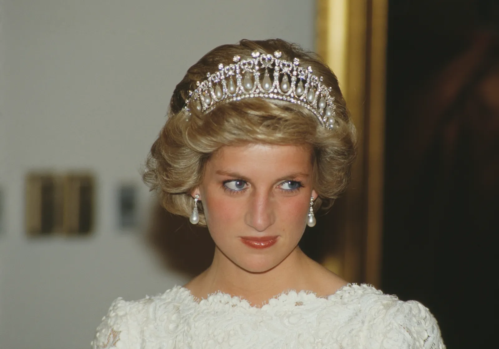 Diana, Princess of Wales (1961 – 1997) attends a dinner at the British Embassy in Washington, D.C., in November 1985.