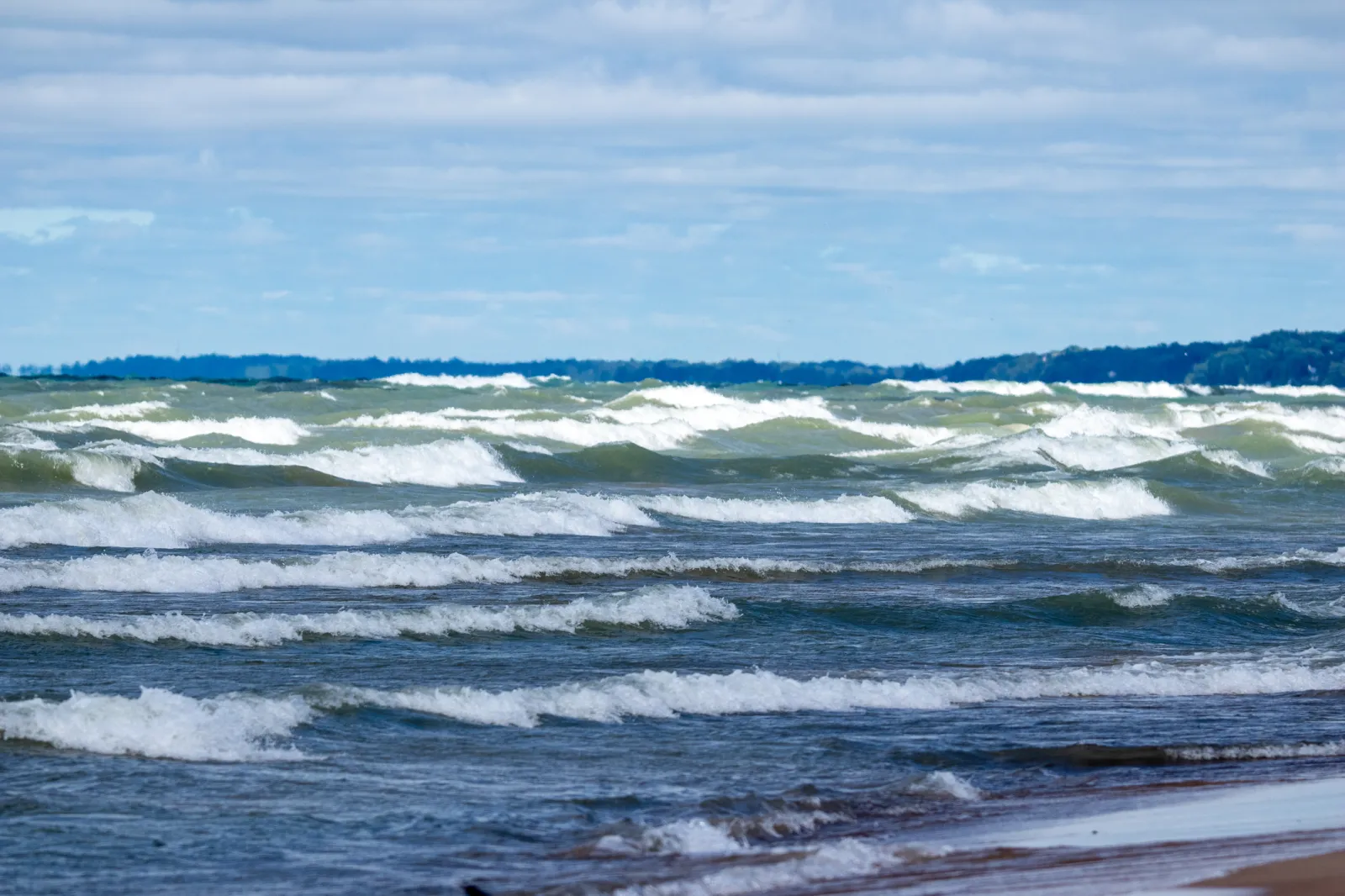 Stock image of large waves on Lake Michigan.