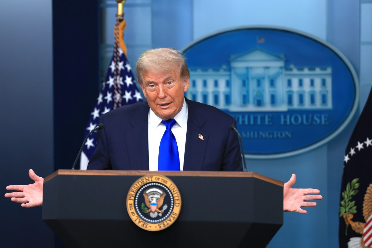 Trump Blasts Supreme Court Over Tariff, Birthright Citizenship Rulings