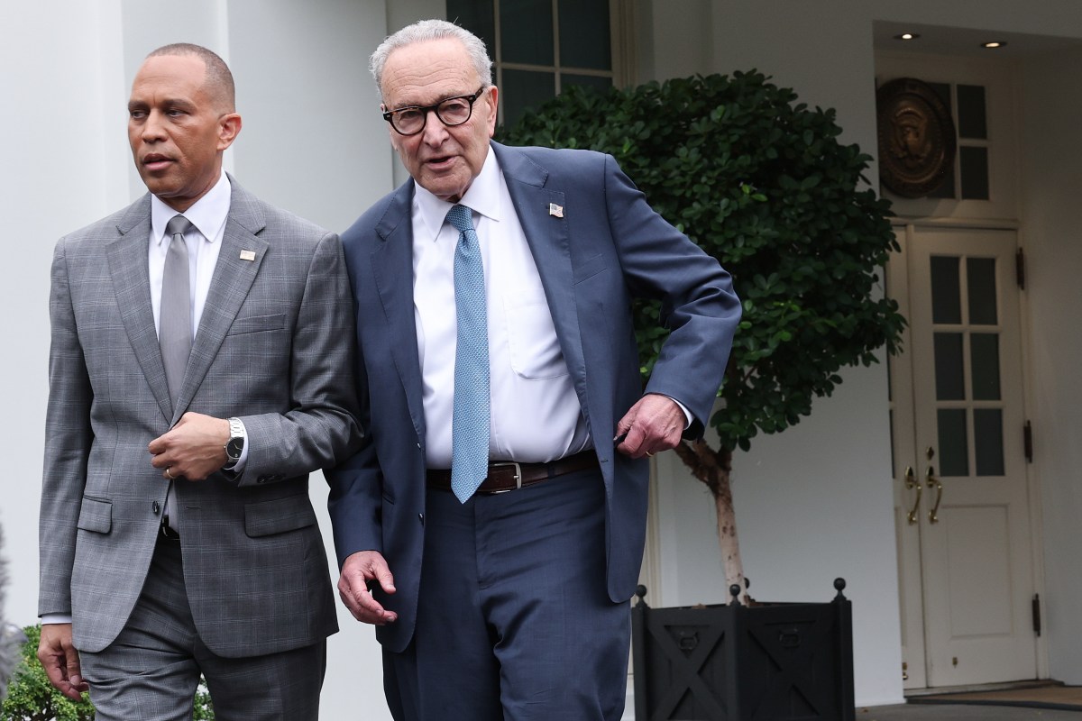 Democrats' Chances of Taking Control of Congress Reach Record High