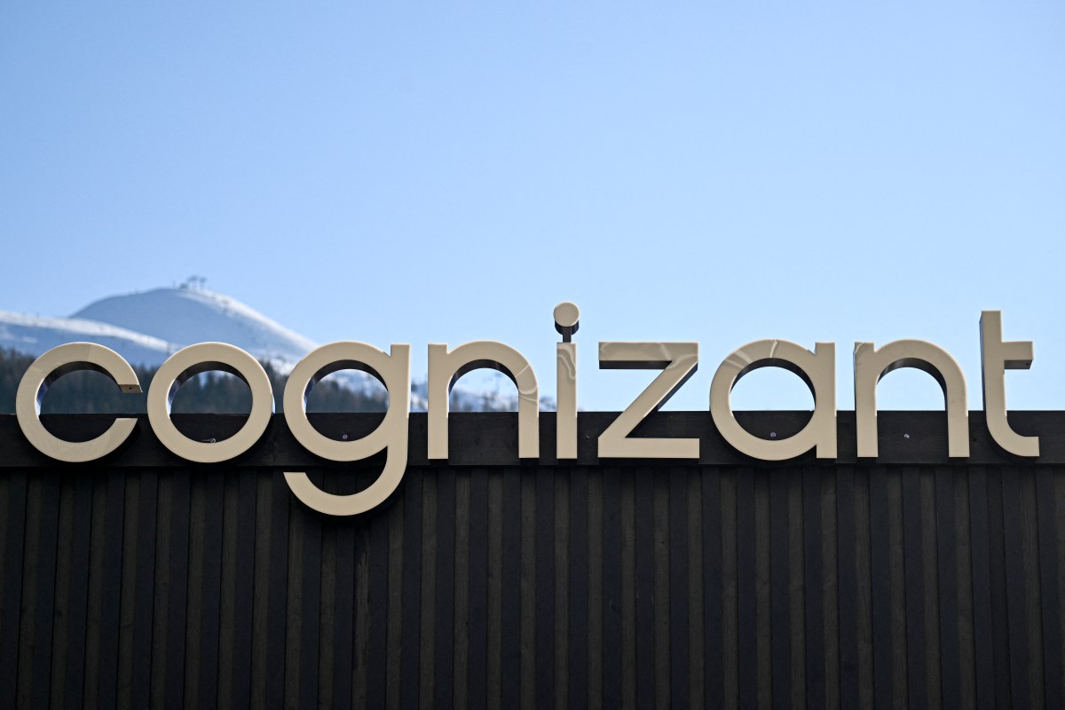 US-Indian IT Giant Cognizant Hit With Green Card Freeze, H-1B Fraud Probe