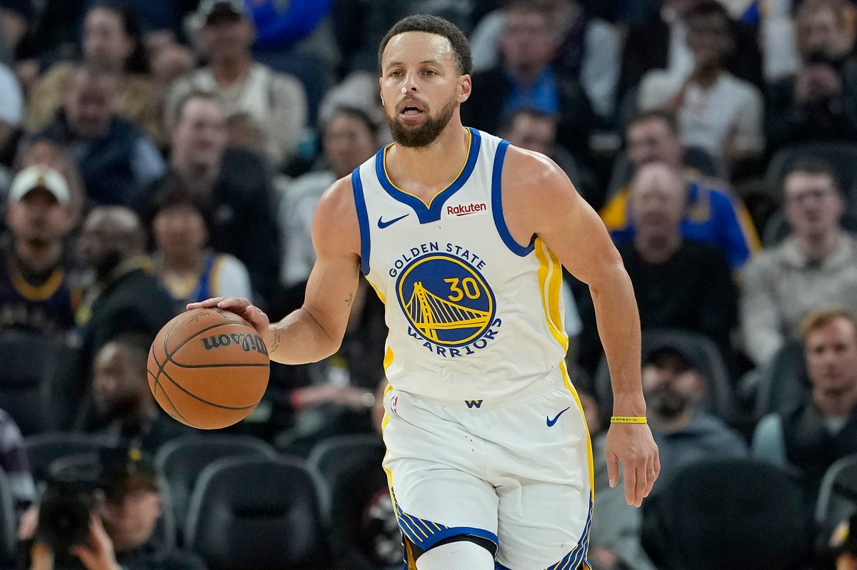 Stephen Curry Makes NBA History After Signing New Warriors Contract: Report