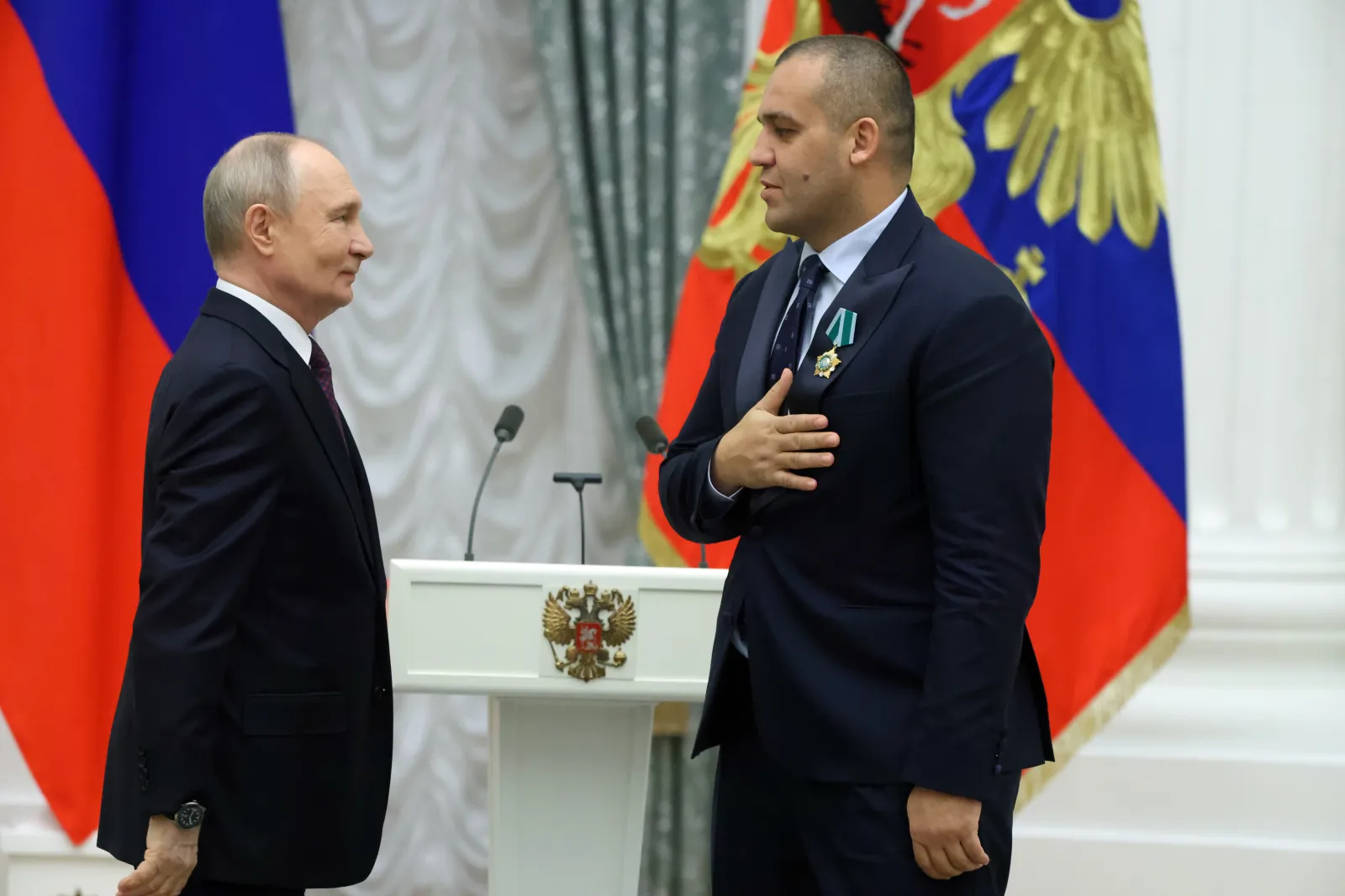 The Russian Oligarch at the Heart of a Political Wedding