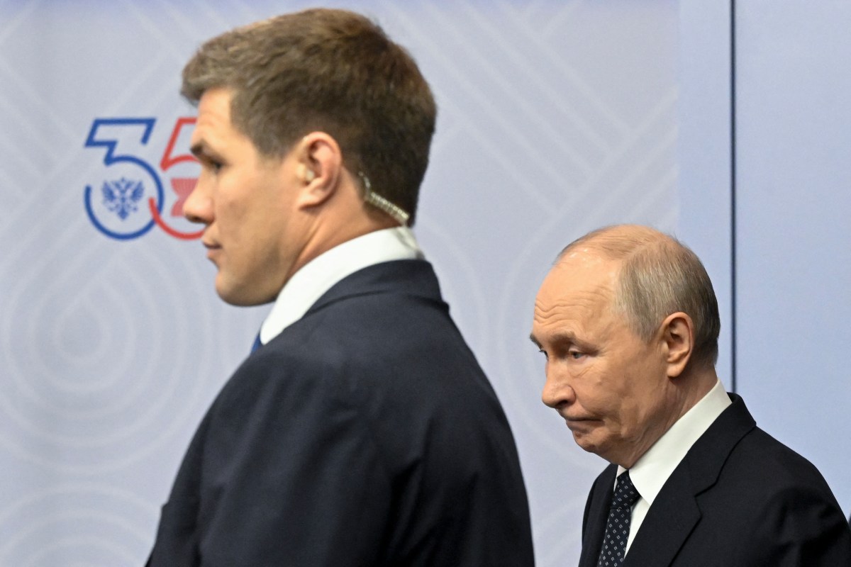 Ukrainian Group Reveals Putin's Inner Circle