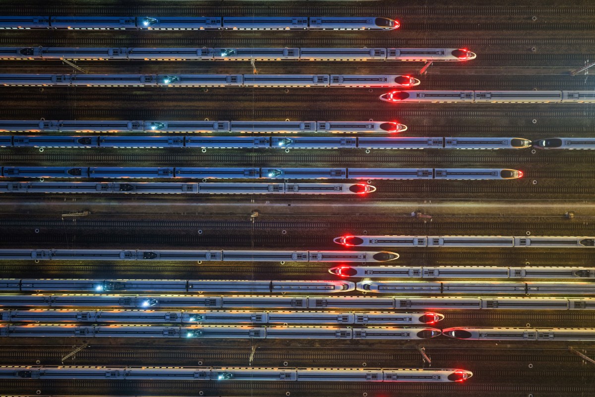 World’s Largest High-Speed Rail Network Unveils Major New Milestone