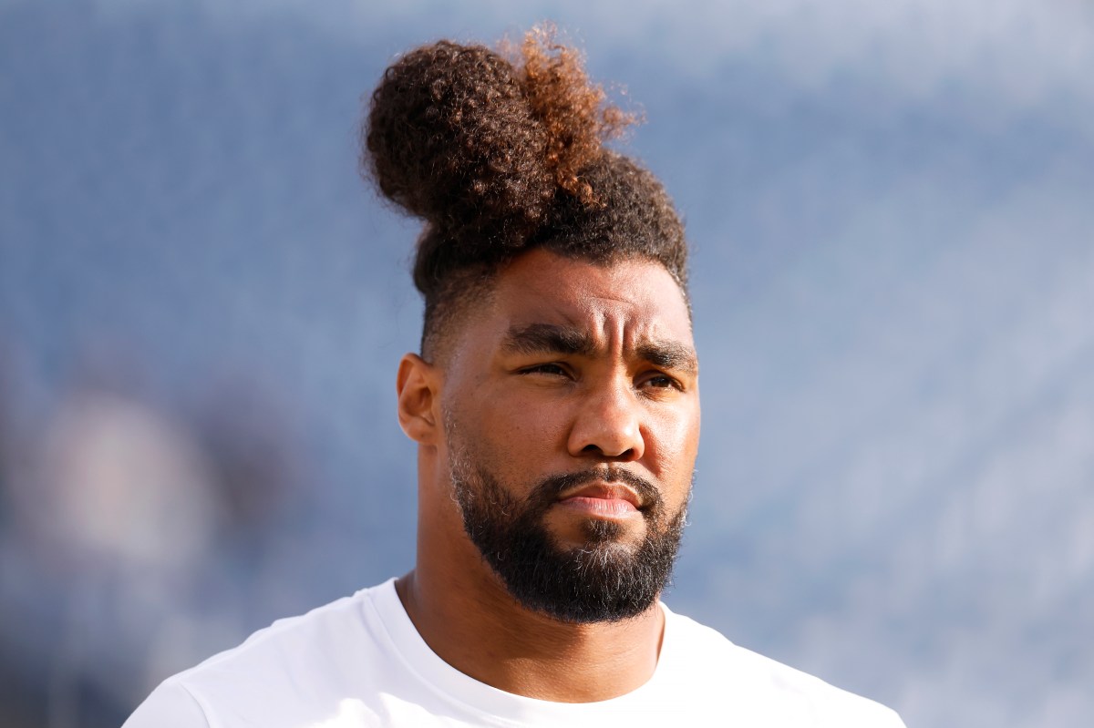 Seahawksın Leonard Uilyamsı Aaron Donald və Rams-a səs-küylü xəbədarlıq edir