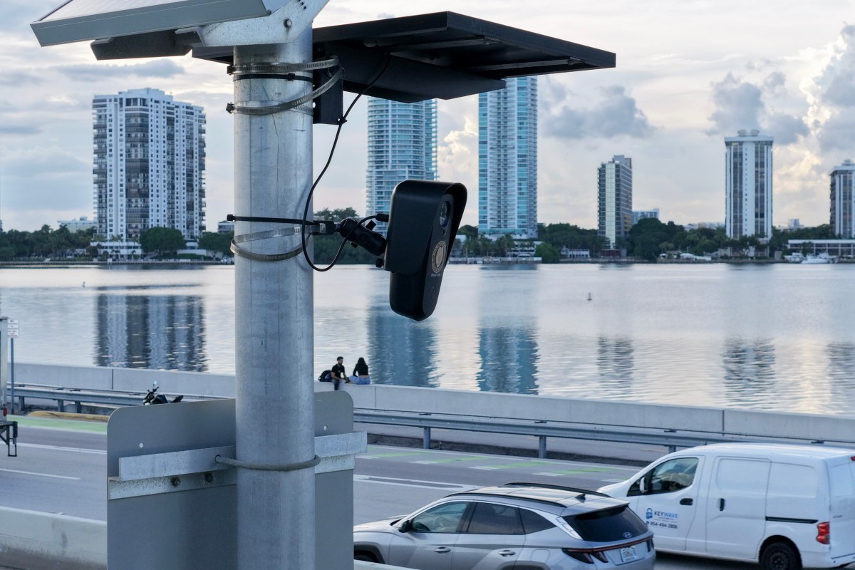 Flock Cameras Face Removal Nationwide Under New Bill