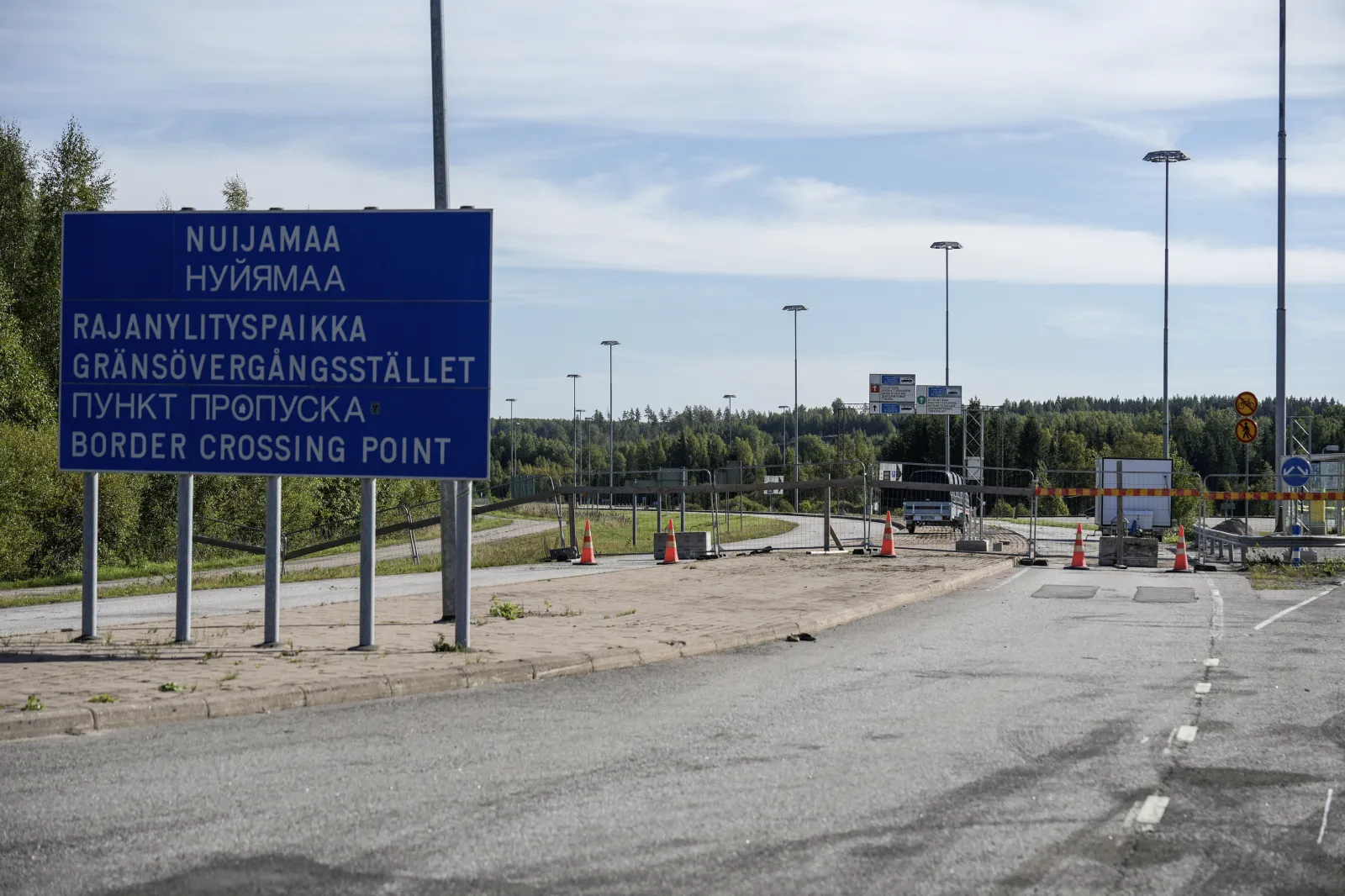 Image for article: Finland Extends Border Fence With Russia 