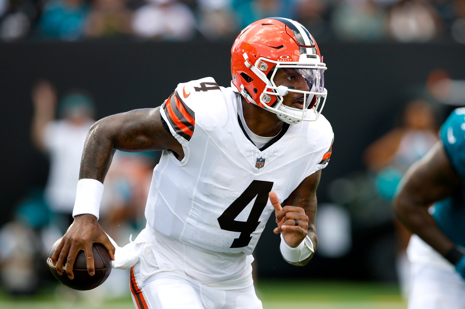 Browns Reportedly Open to Re-Signing Deshaun Watson on One Major Condition