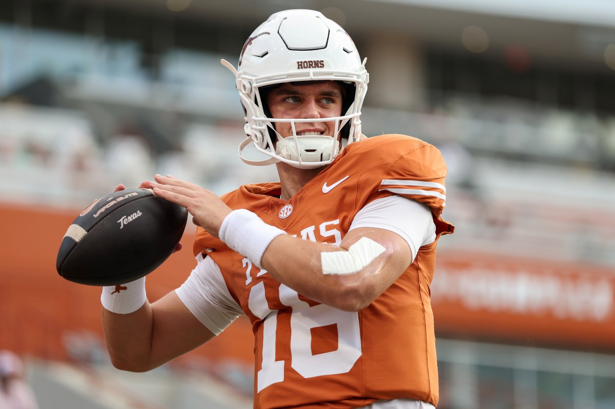Arch Manning Draws Blunt Criticism Ahead of Texas Clash With Tennessee