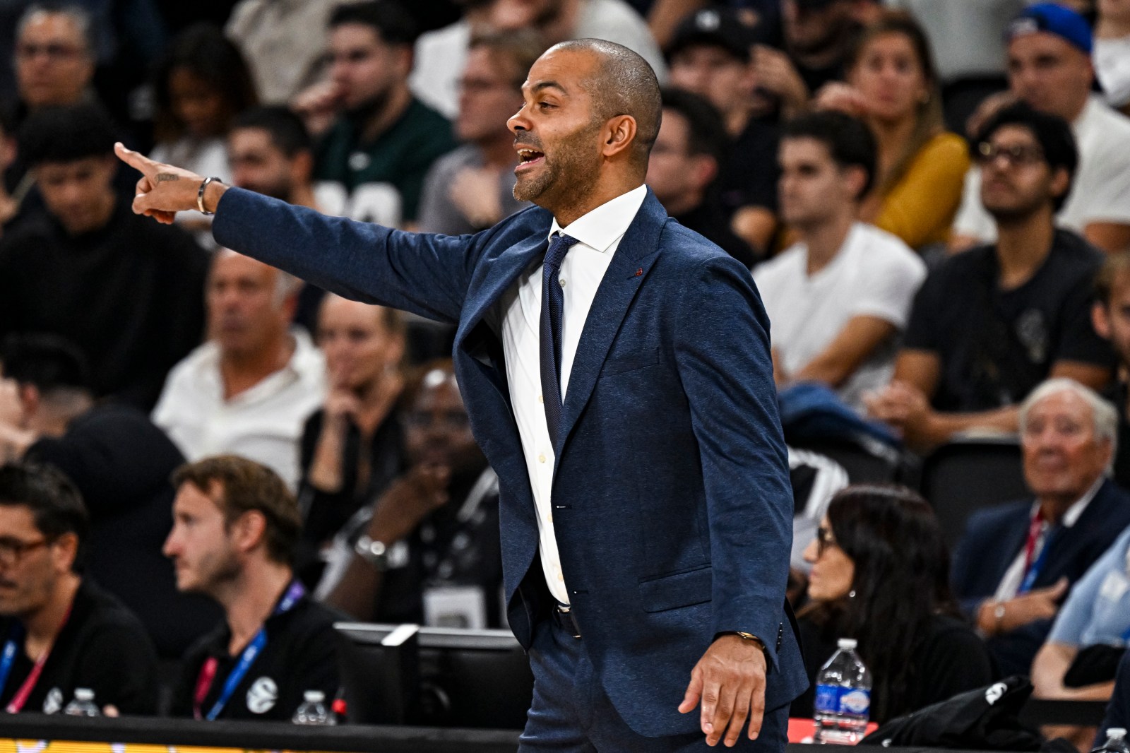 Tony Parker Goes Viral With Fiery Speech, Reminding Spurs Fans of the Past
