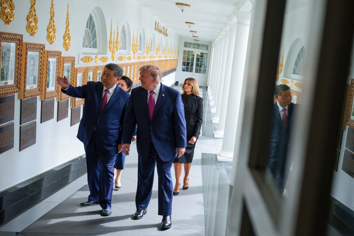 Xi Jinping holds White House summit with Trump