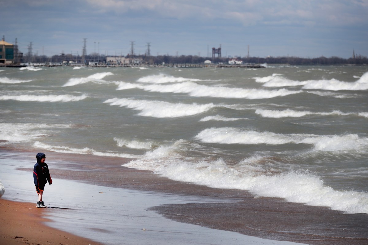 Beach Warning Issued in Wisconsin, Illinois as 5M Told Do Not Swim
