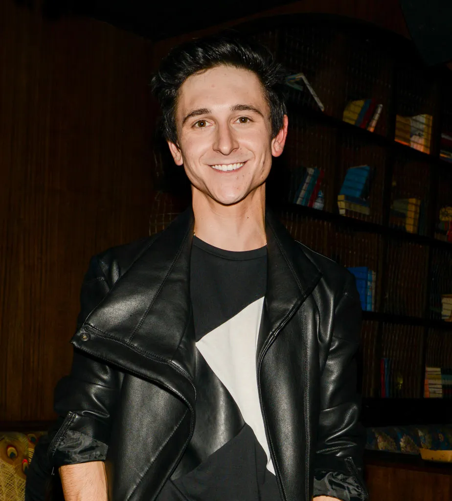 Mitchel Musso starred as Oliver Oken in Hannah Montana.