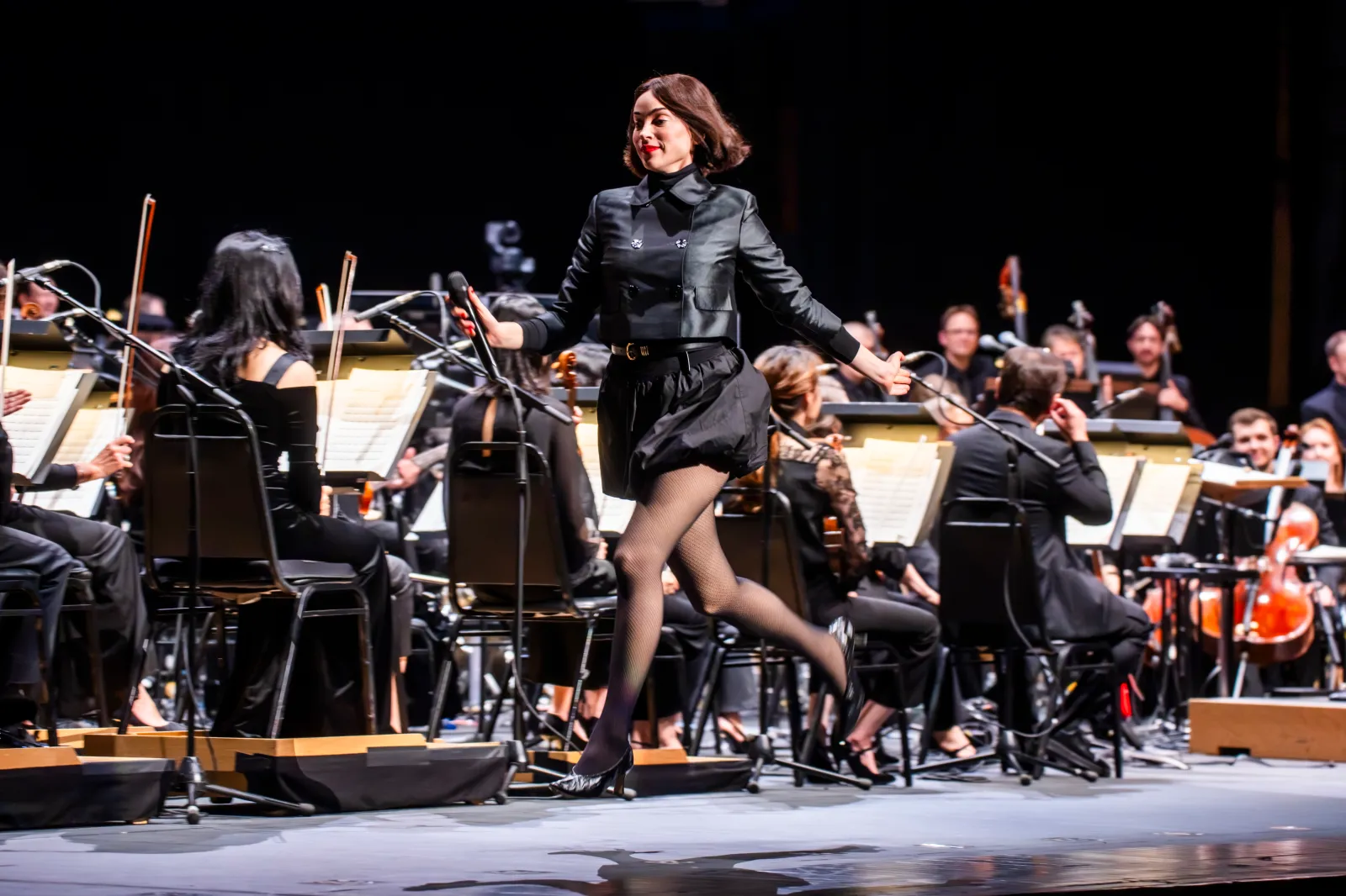 Dudamel Launch Concert at Radio City Music Hall with Dudamel leading the New York Philharmonic, hosted by Liev Schreiber with soloist St. Vincent, Joanquina, Aa
