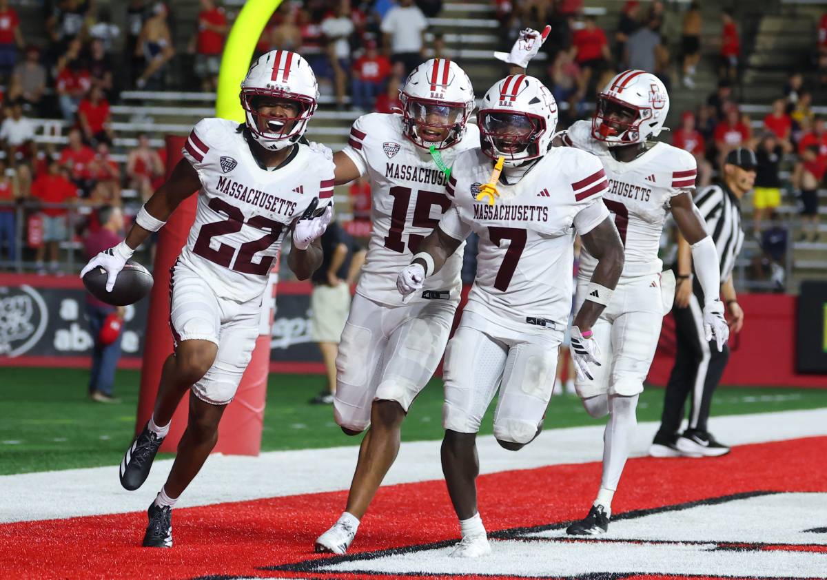 Umass Sürpriz Galibiyeti Sonrası Oklahoma State Ülkenin En Uzun Mağlubiyet Serisine Sahip