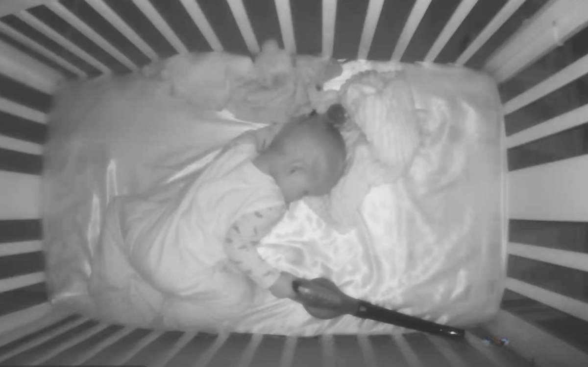 Toddler Can’t Get to Sleep—Mom Unprepared For What Eventually ‘Soothes’ Him