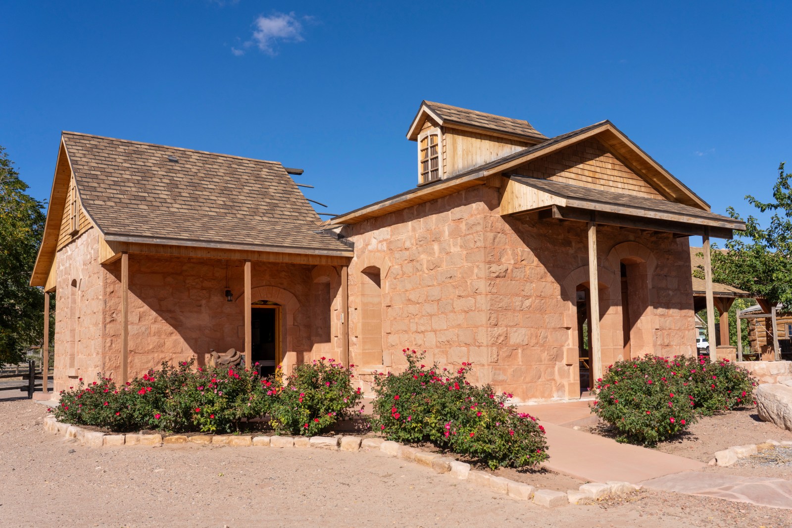 newsweek.com - Giulia Carbonaro - Housing market warning as builder confidence plunges to 14-Year low