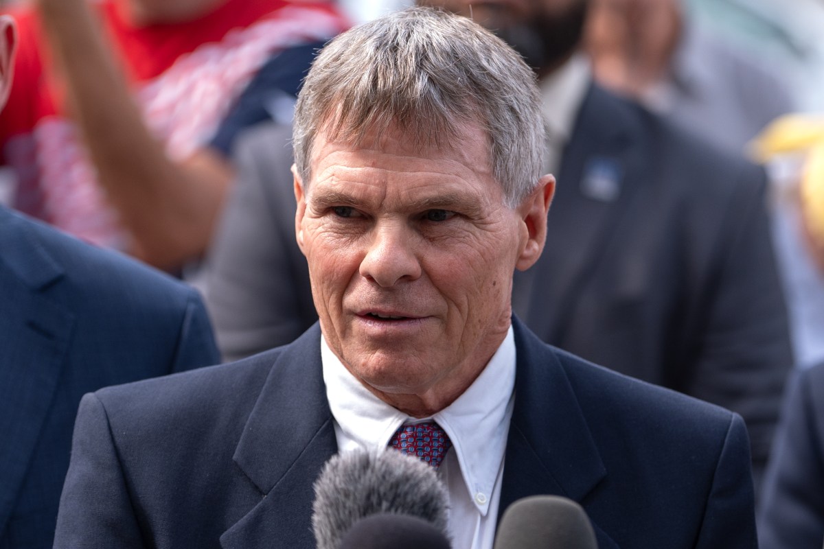 Ex-Olympian Pushes Watchdog Probe After Reflecting Pool Charges Dropped