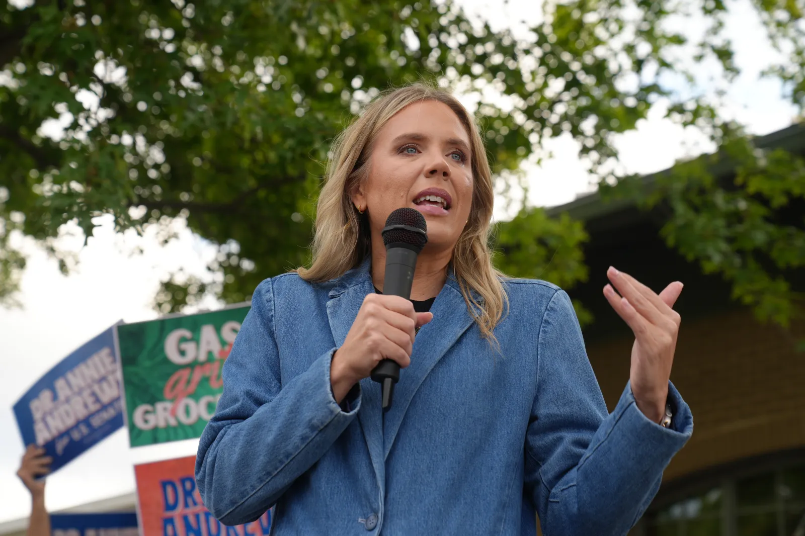 Dr. Annie Andrews, Democratic nominee for Senate in South Carolina, speaks with supporters before a debate with Sen. Darline Graham, R-S.C., Sunday, Oct. 11, 2026, in Columbia, S.C. (AP Photo/Meg Kinnard)
