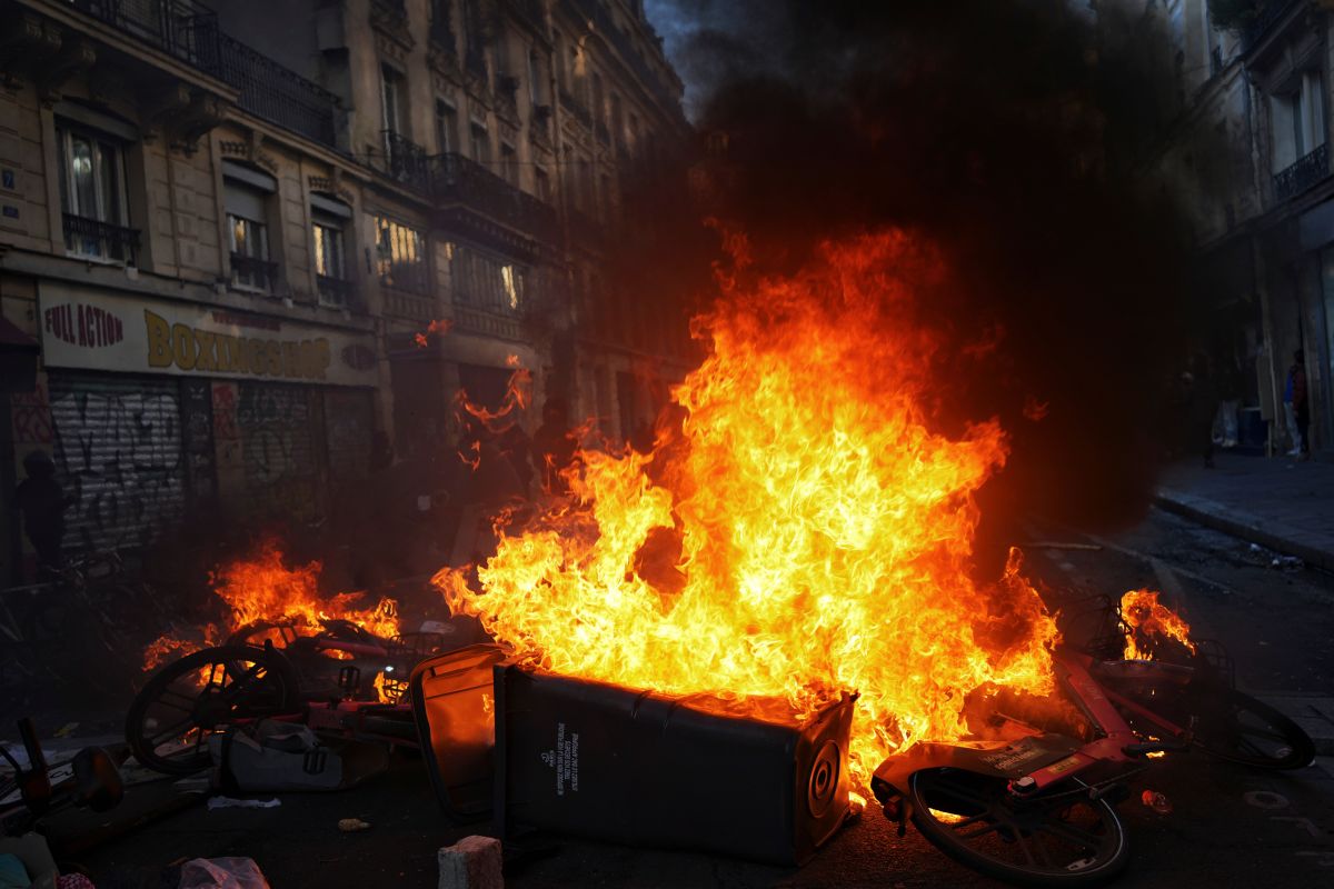 Americans Warned Ahead of Travel To Paris For NFL Game