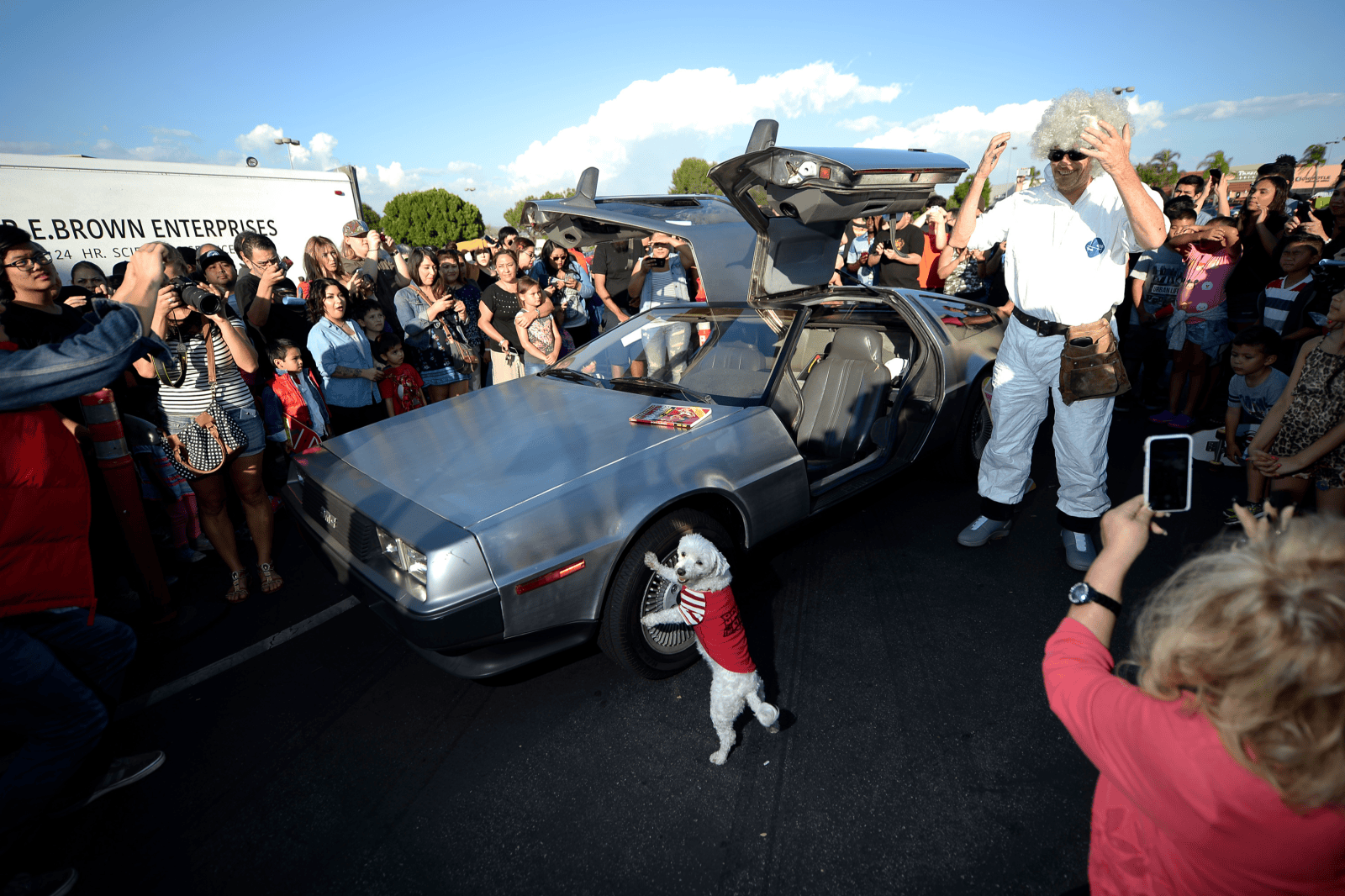 newsweek.com - Amanda Greenwood - Mall from 'Back to the Future' to become data center under proposal