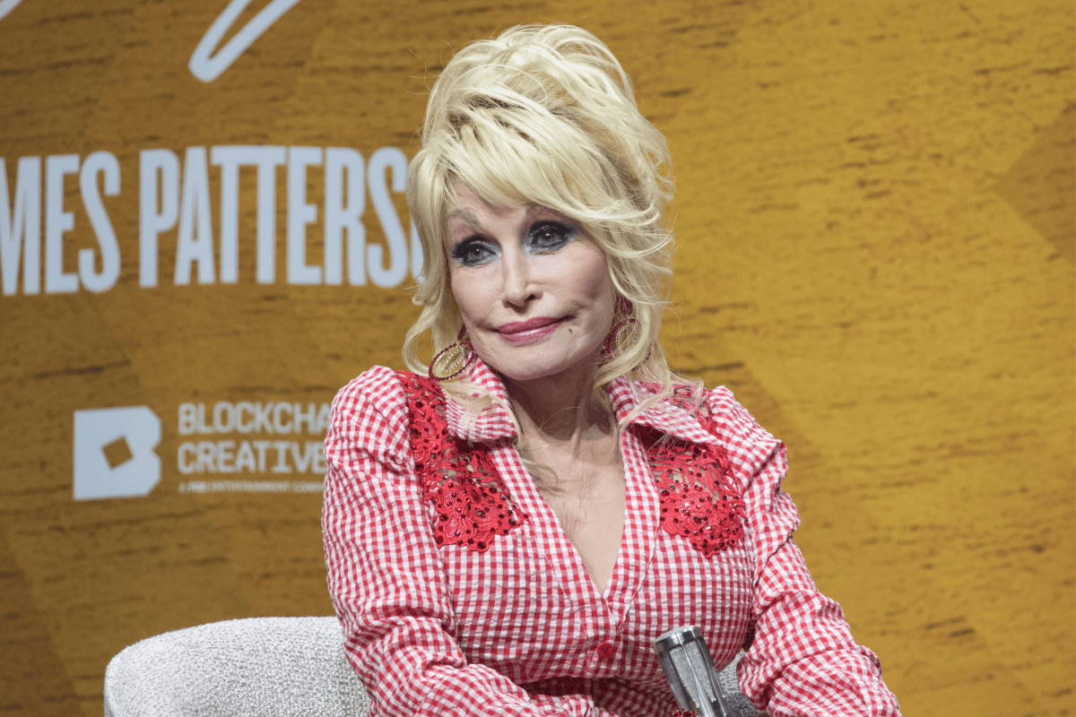 Dolly Parton's Nephew Says Manager Dispute Has Taken Toll On Family