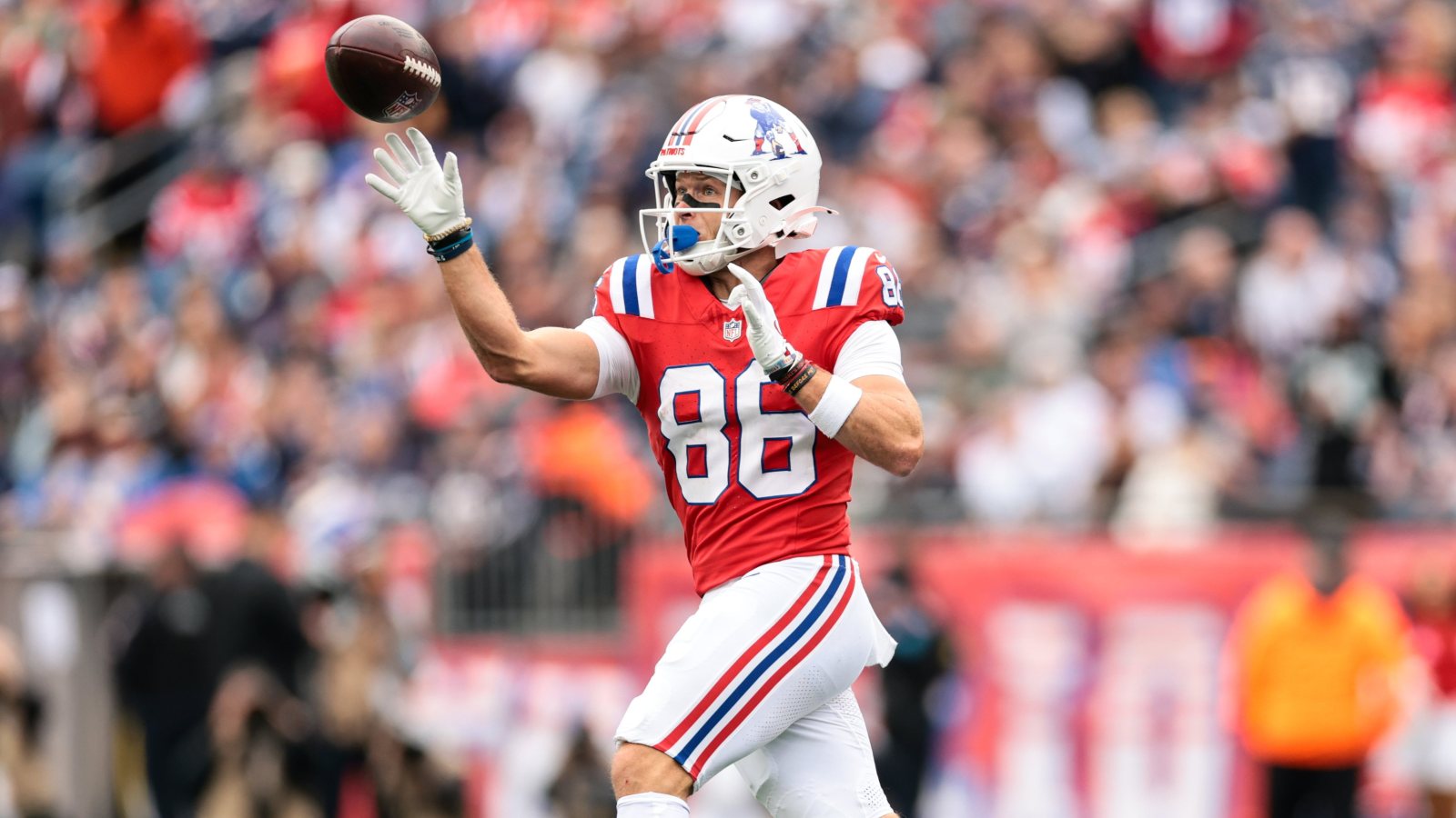 Patriots' Trick Play Sparks Confusion and Laughter in Blowout Win Over Raiders