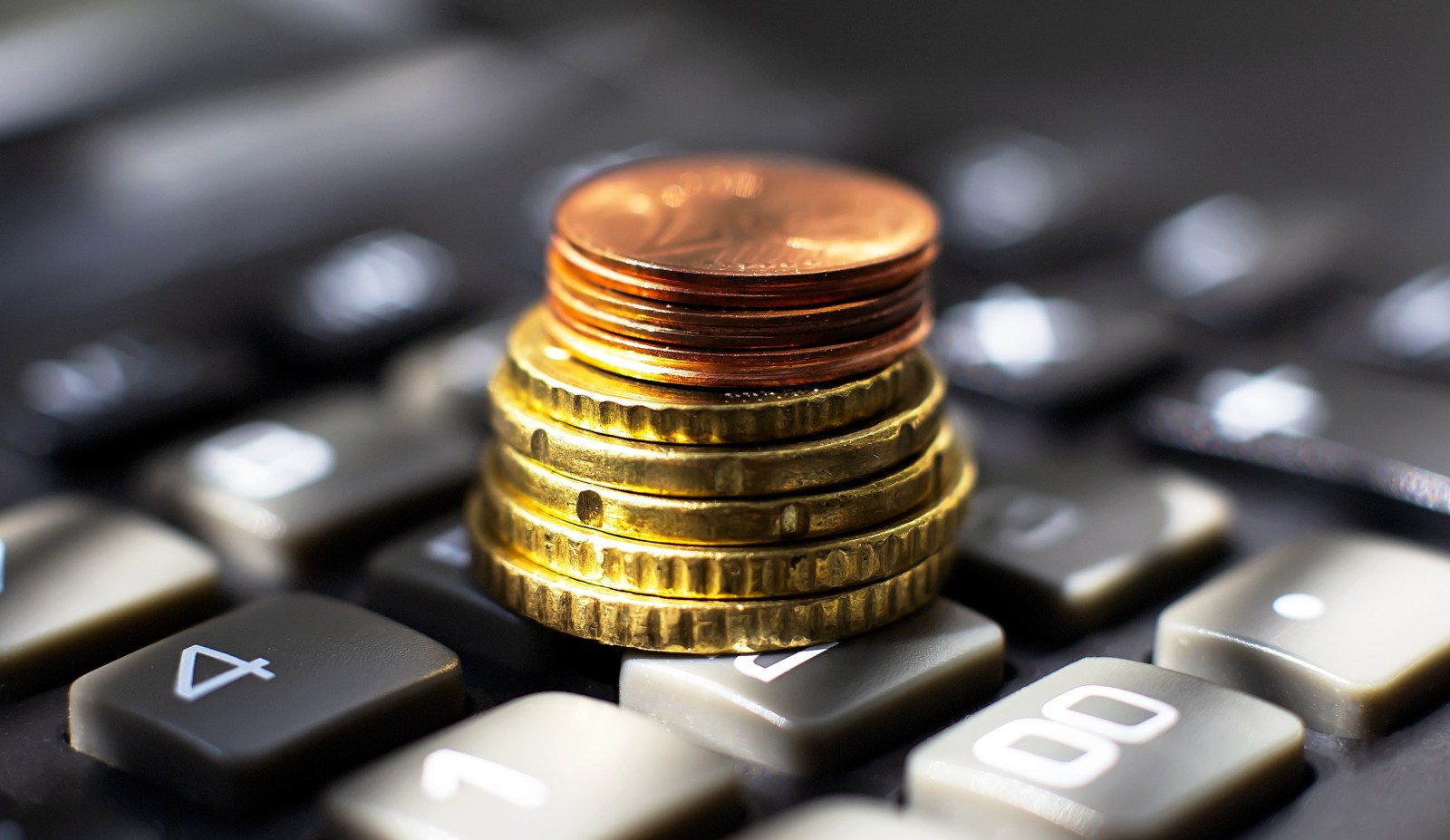 newsweek.com - Amr Mohamed - AI can move money. Can it make the right financial decisions? | Opinion