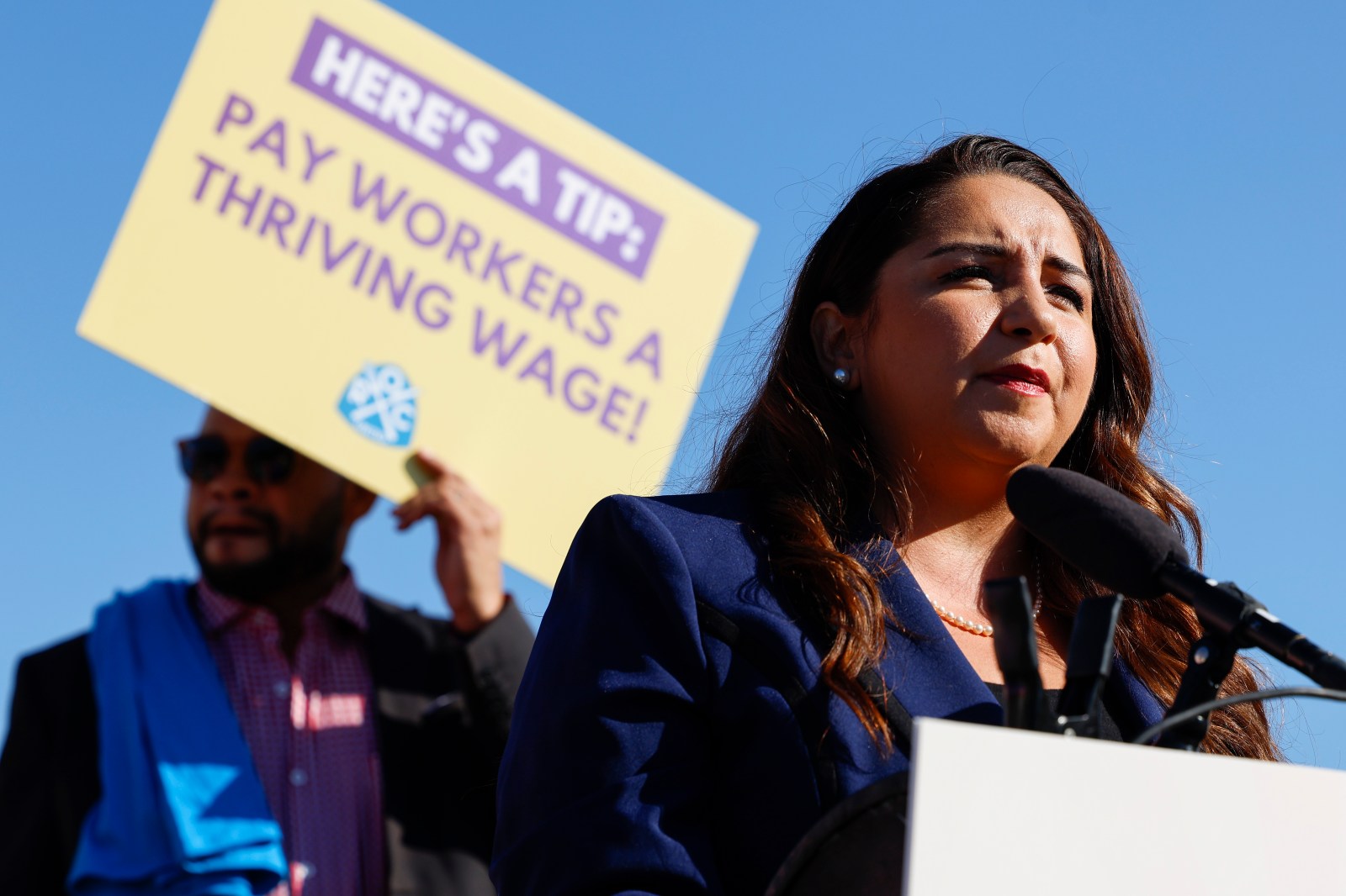 newsweek.com - Alia Shoaib - House bill for $25 minimum wage nears deadline-Here's how it would work