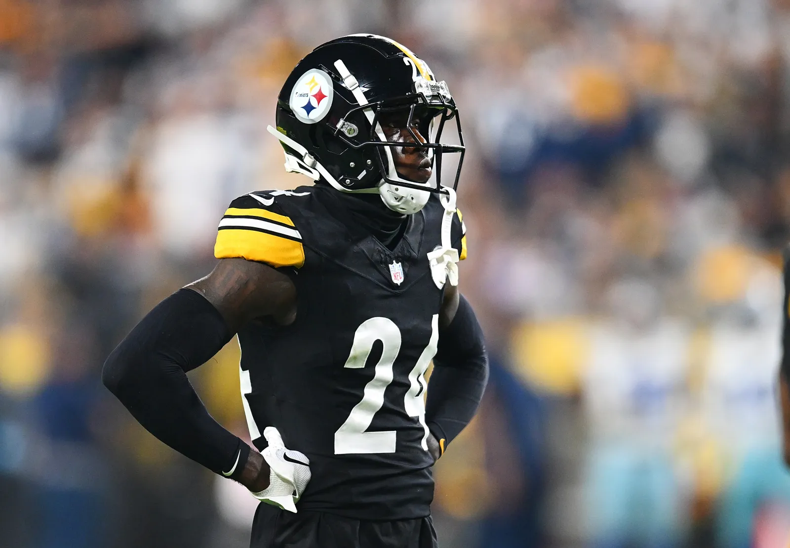 Joey Porter Jr. #24 of the Pittsburgh Steelers in action during the game against the Dallas Cowboys