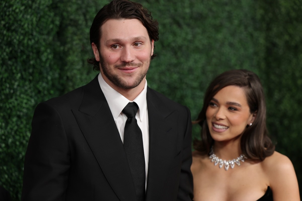 Hailee Steinfeld Goes Viral Reacting to Josh Allen in Bills’ OT Win Over Rams