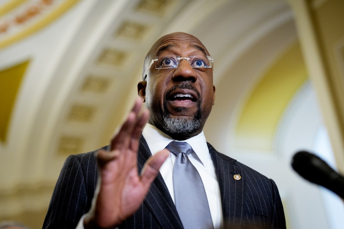 Warnock Backs Post-Midterms Trump Investigations Amid Impeachment Debate