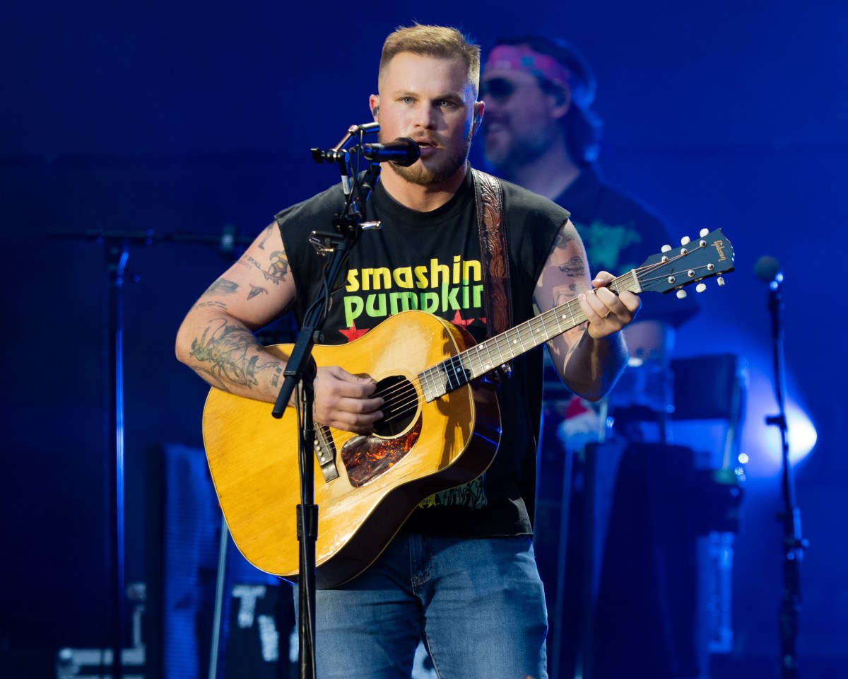 Zach Bryan Wears 'Free Palestine' Shirt Weeks After Macklemore Controversy