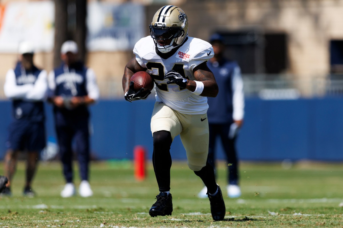 Commanders Sign Former Saints RB Before Crucial 49ers Matchup Commanders Sign Former Saints RB Before Crucial 49ers Matchup