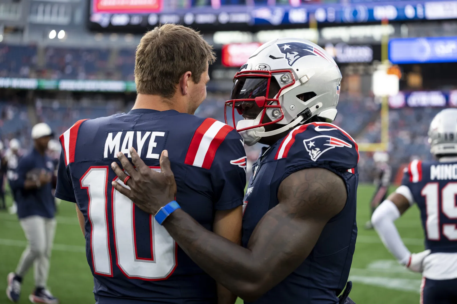 Drake Maye, AJ Brown